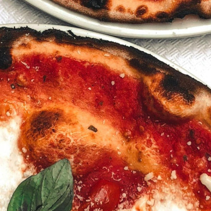 Quadro Moderno Pizza Margherita Con Basilico E Pomodorini foo93 quadro stampato su tela